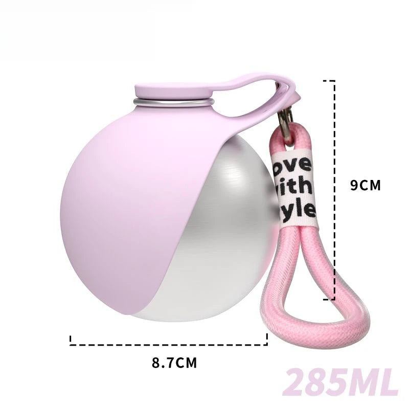 2-in-1 Portable Pet Water Bottle & Bowl       בקבוק מים נייד 2 ב-1 לטיולים עם חיות מחמד